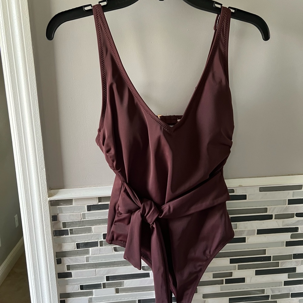 One piece swim suit